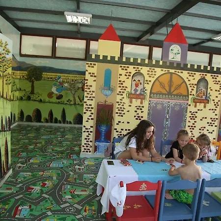 Lykia Botanika Fun & Club 4* フェティエ