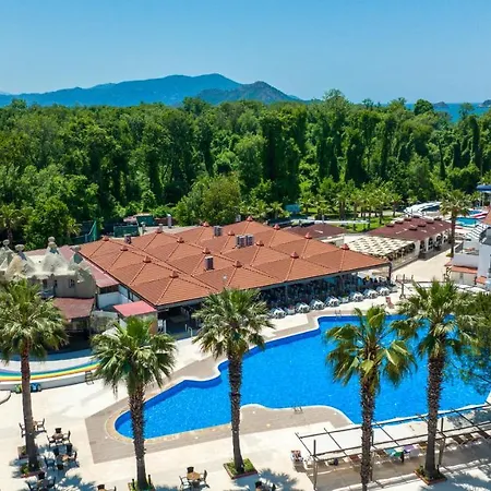 ホテル Lykia Botanika Fun & Club 4*