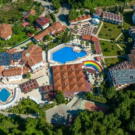 Lykia Botanika Fun & Club 4* フェティエ