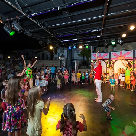 Lykia Botanika Fun & Club フェティエ