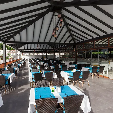 ホテル Lykia Botanika Fun & Club フェティエ