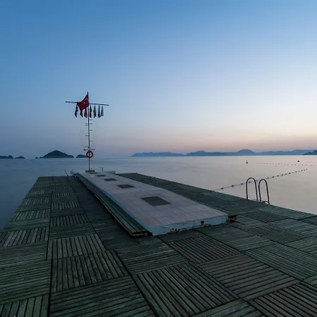 ホテル Lykia Botanika Fun & Club 4*