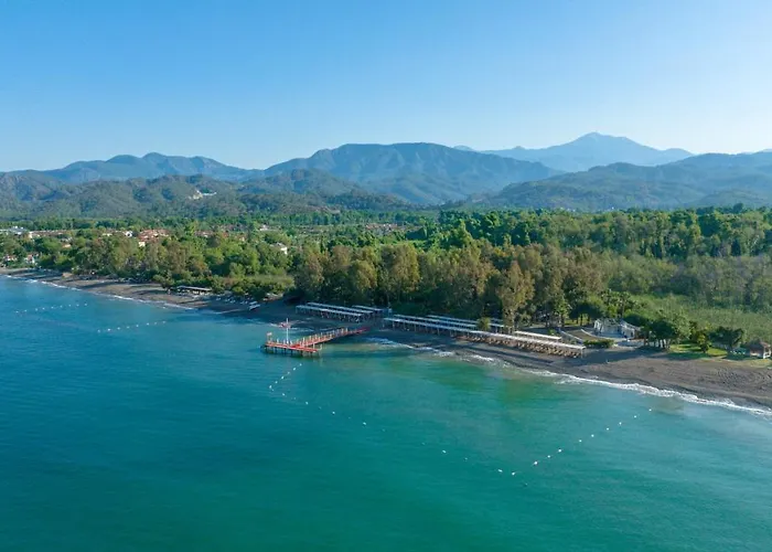 Lykia Botanika Fun & Club 4*