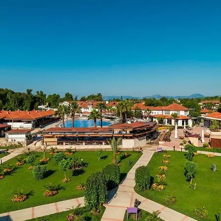 Lykia Botanika Fun & Club 费特希耶