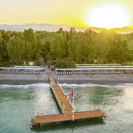 Lykia Botanika Fun & Club 4*