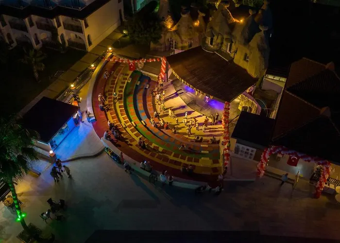 Lykia Botanika Fun & Club 4*