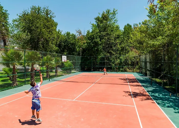 Ξενοδοχείο Lykia Botanika Fun & Club 4*