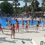 Lykia Botanika Fun & Club 4*