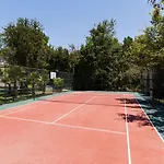 Lykia Botanika Fun & Club 4*