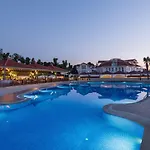 Lykia Botanika Fun & Club 4*