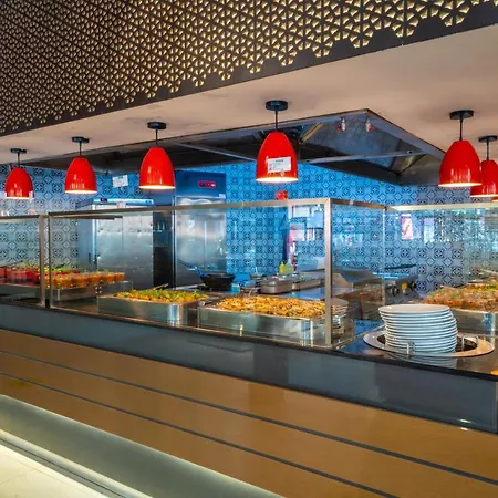 酒店 里基亚植物园海滩娱乐&俱乐部度假酒店