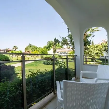 Lykia Botanika Fun & Club Hotel 4*