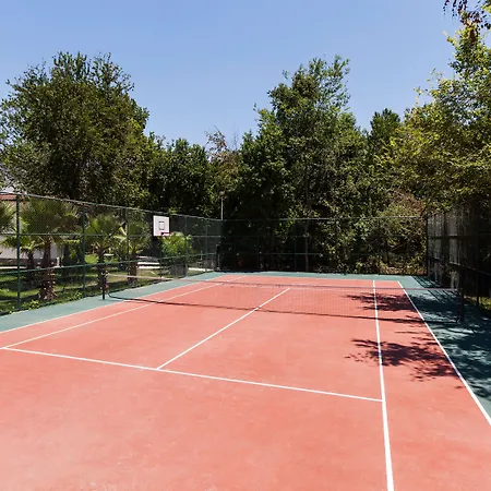 Lykia Botanika Fun & Club 4*