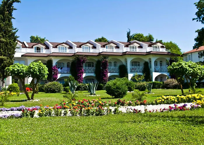 Lykia Botanika Fun & Club Отель 4*