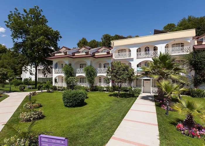 Lykia Botanika Fun & Club Hotel